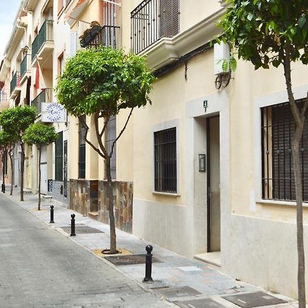 Beach And City Apartment A 50M De La Playa فوينخيرولا المظهر الخارجي الصورة